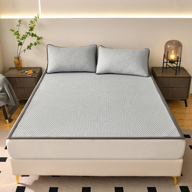 Cooling Mattress Smooth Air Condition Home Comforter Lightweight Cushion Cool Feeling Fibre Skin Friendly Breathable Mat Pad 1PC