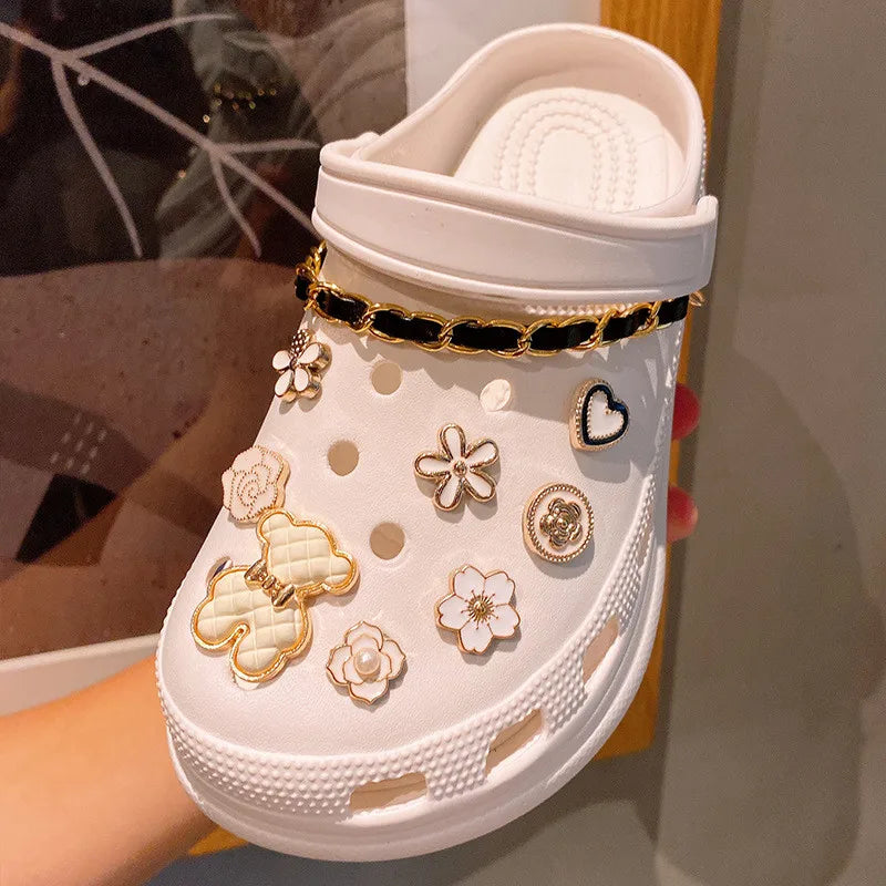 2024 New Shoe Charms Bears Designer DIY Cute Candy Flowers Decaration Accessories for Clogs Kids Boys Women Girls Gifts