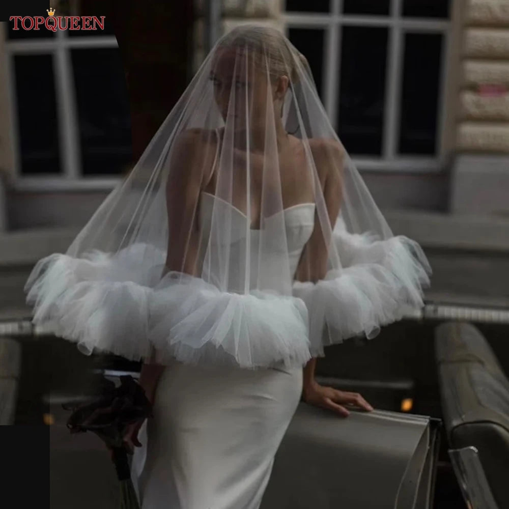 TOPQUEEN Short Romantic Wedding Veil 2 layers Bridal Veils Cover Face Tactical Halloween Integrated Bonnet Veil Fingertip V183