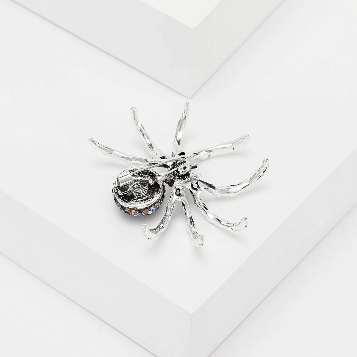 Halloween European and American Creative Retro Spider Breast Pin Fashion Men's Suit Personalized Collar Pin Pin Accessories