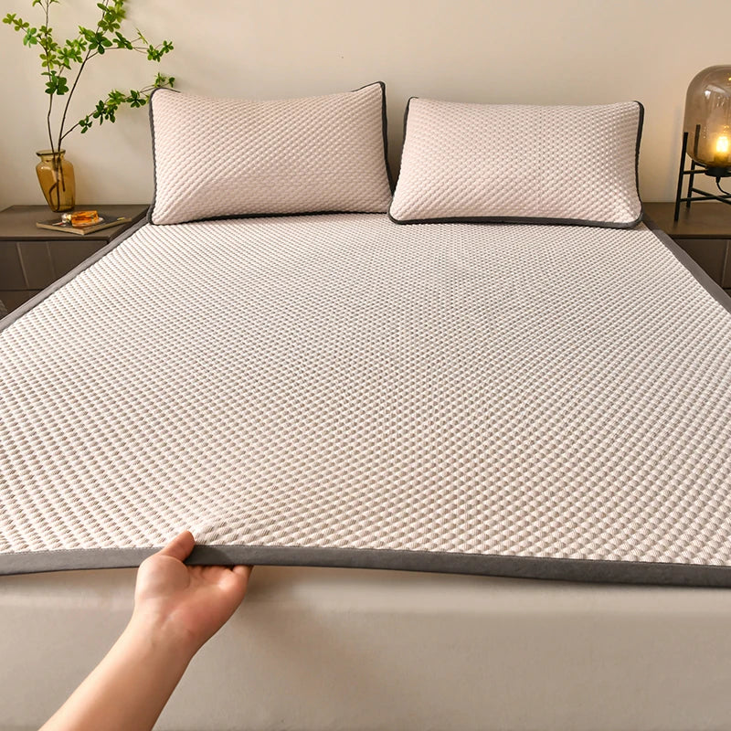 Cooling Mattress Smooth Air Condition Home Comforter Lightweight Cushion Cool Feeling Fibre Skin Friendly Breathable Mat Pad 1PC