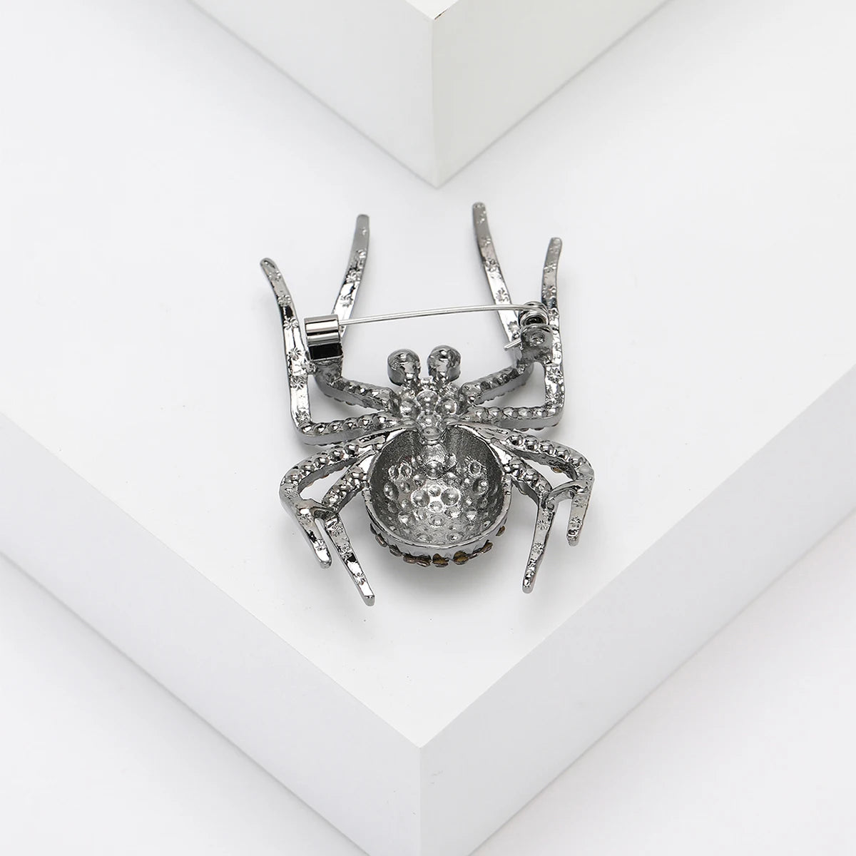 Halloween European and American Creative Retro Spider Breast Pin Fashion Men's Suit Personalized Collar Pin Pin Accessories