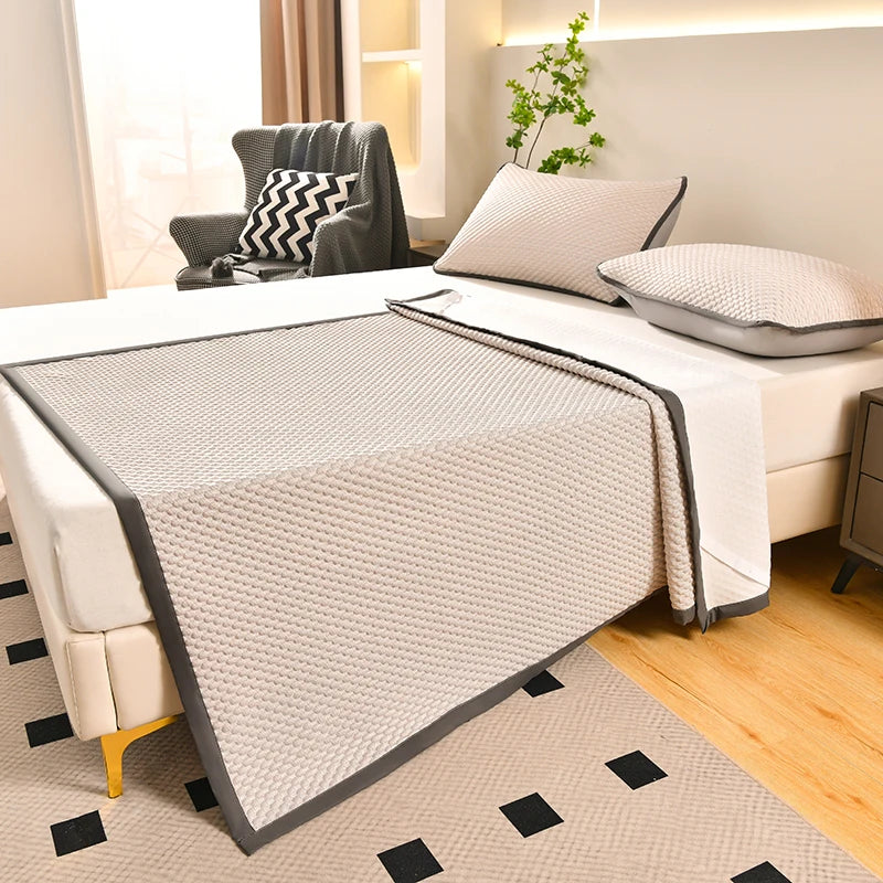 Cooling Mattress Smooth Air Condition Home Comforter Lightweight Cushion Cool Feeling Fibre Skin Friendly Breathable Mat Pad 1PC
