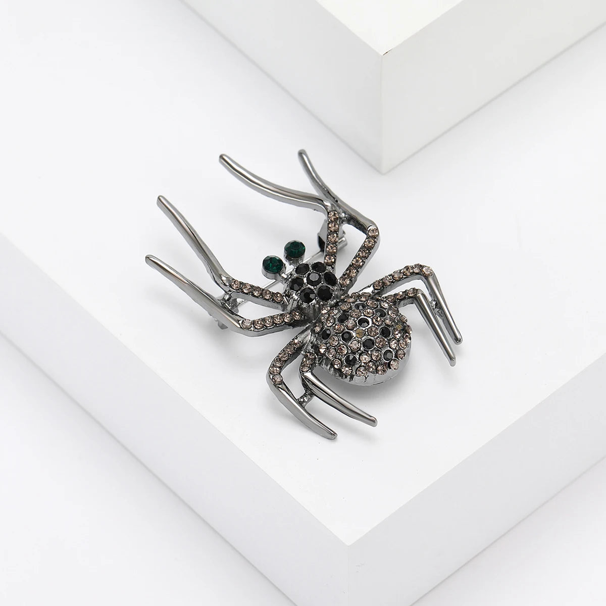 Halloween European and American Creative Retro Spider Breast Pin Fashion Men's Suit Personalized Collar Pin Pin Accessories