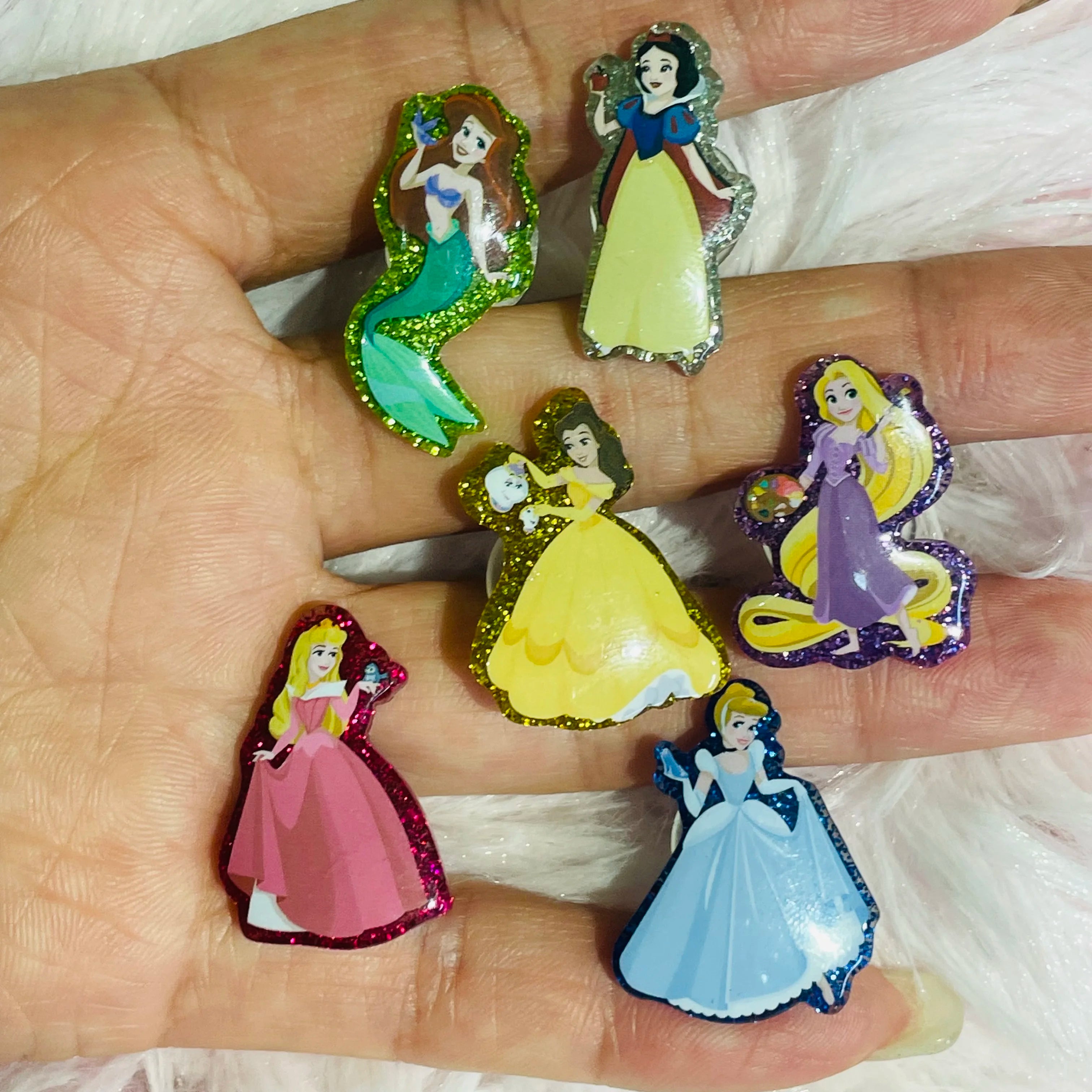 1-6Pcs Cartoon Disney Princess Snow White Mermaid Resin Shoe Charms Garden Shoes Button Decorations DIY Backpack Kid Girls Gift